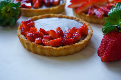 Decadent Dark Chocolate Strawberry Tarts